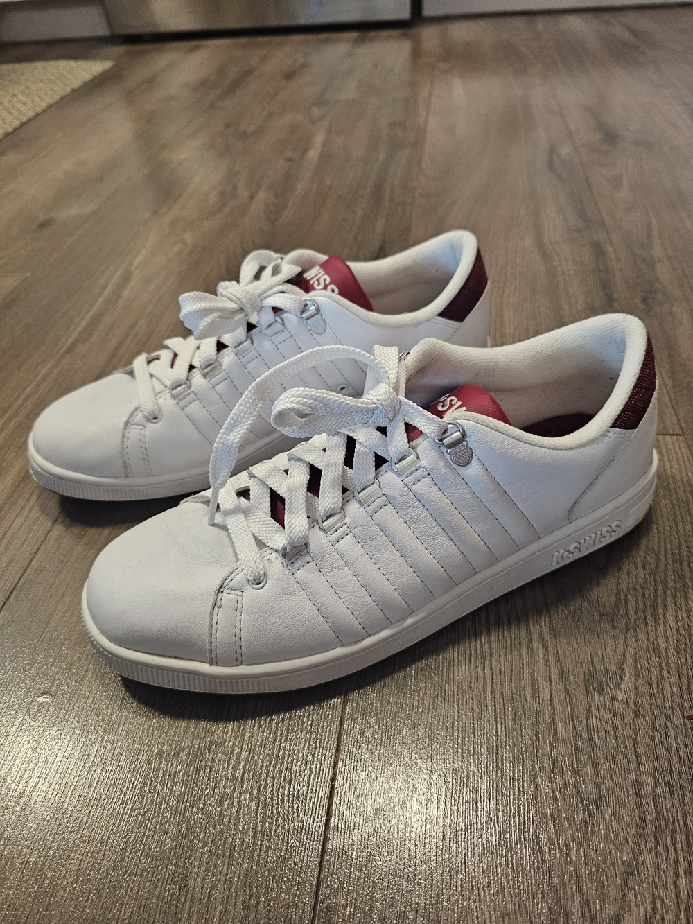 K-Swiss Men's White Sneakers with Maroon Accents -Size 12